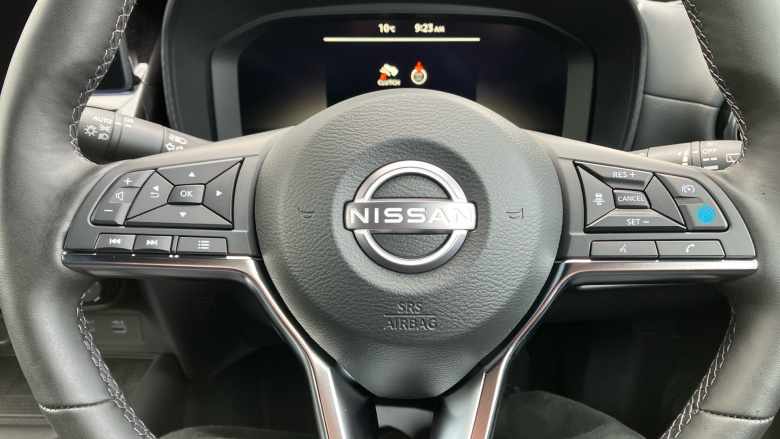 Nissan Juke 1.0 DiG-T Tekna 5dr Petrol Hatchback